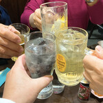 三酉屋 - 4人でカンパ～イ！