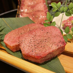 黒毛和牛焼肉うしくろ - 