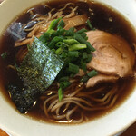 らぁ麺 奏 - 醤油らぁ麺  800円＋ネギ  100円＝900円