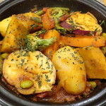 アラブ料理専門店 七つの丘 SEVEN HILLS - 季節の野菜 タジン "Vegetable Tajine"「季節の野菜、トマトソース」※メニュー表記通り