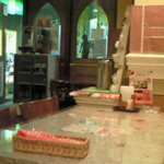 インディアンレストランミラ - 内装は以前の『ナーナック』ほぼそのまま！