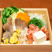 北新地しゃぶしゃぶすき焼き きらく - 季節野菜の盛り合わせ