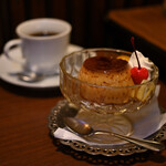 名曲・珈琲 麦 - プリン(自家製)＠税込480円│コーヒー@税込300円→120円