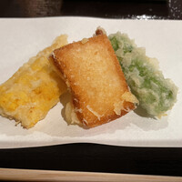 京都 天ぷら圓堂 岡ざき邸 - とうもろこし、海老パン、えんどう豆
