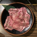 炭火焼肉 七輪房 - 上タン塩