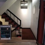 旨倖 - 奥の看板【旨倖(しこう)】が目印です。