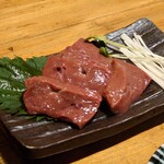 あか牛焼肉専門 和牛一頭流 肉萬 - 