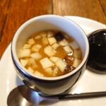 HAGI - 松茸スープと玉子のフラン