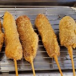 Kushikatsu Tanaka - 串牛、串豚ヒレ、串カレー玉