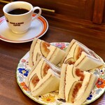 ぽえむ マノ ア マノ コーヒー - 