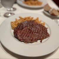 ヌガ - 牛リブロースのステーキフリット