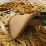 越路 - ラーメンのチャーシュー