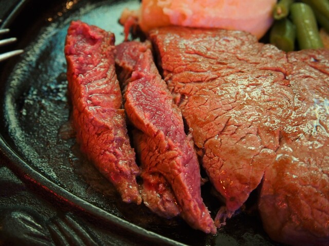 ステーキハウス 88 国際通り店 （ハチジュウハチ） - 牧志