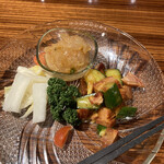 横浜中華街 重慶飯店 - 3種の前菜盛り合わせ
