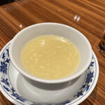 横浜中華街 重慶飯店 - 本日のスープ