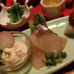 大和伝統野菜の籠盛り；アップ