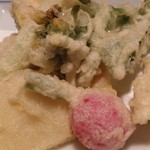 粟 - 天ぷら；アップ