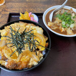 Yutakaya - カツ丼（870円）豚汁（300円）