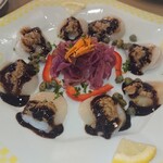 ホタテ貝柱のカルパッチョ（北海道産）酢キャベツ添え