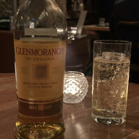 TOKYO Whisky Library - 