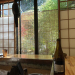 ごきげんさん - 木漏れ日が差し込む個室