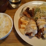 ニジイロ食堂 - 料理写真:チキン南蛮だし巻き定食￥780。