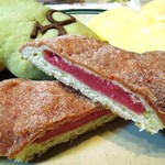 チックタック・ダイナー - （2013/4月）「トリプルメロンブレッド（イチゴ）」断面