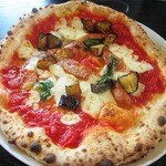 田舎カフェ オーチャード - ランチの「茄子とチョリソーのピッツァ」