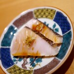 恵比寿 鮨 ふじまさ - サワラの燻製