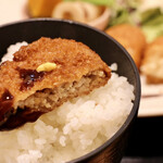 うたげや 萬蔵 - 金華豚のメンチカツ