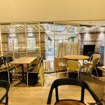 Cafe & Books Bibliotheque - 