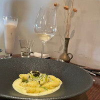 ワインとくつろぐ ツキアカリ - 