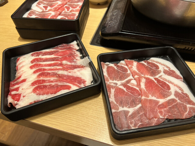 Shunsai Shabu Ju Ionmoru Oosaka Domushititen photo 3