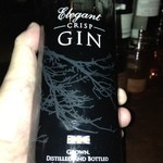 バー・ジュニパー - ◆２杯目はWilliams Chase Elegant Crisp Gin。多分このジンを置いているのは大阪ではここくらいだろう。