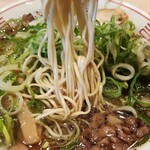 尾道ラーメン 八じゅう - 麺の感じ