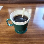 正華楼 - サービスのコーヒー(^^)d