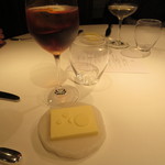 レフェルヴェソンス - バターにも泡の模様が・・・