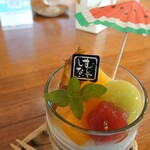 むしやしない - しっかり、主張してます