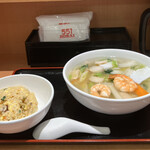 551蓬莱 - ◆海鮮麺セット
            ◎ミニチャーハン付き