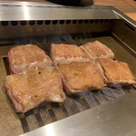 焼肉ホルモン 新井屋 にかい - 
