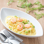 cafe&bar +PLUS C - 海老のクリームパスタ　税込980円