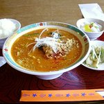 成龍飯店 - 坦々麺セット
