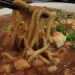 中華酒膳 幸龍 - （2013/4月）「四川風でない方の麻婆焼きそば」の麺