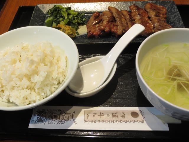 伊達の牛たん 仙台三越店 - 勾当台公園（その他）の写真