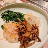 焼肉うしごろ 新宿三丁目店 - 