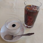 四川料理 桃源郷 - 正宗杏仁豆腐とアイスコーヒー