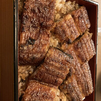 しら河 浄心本店 - 中央接写、もうたまらんいただきマス！