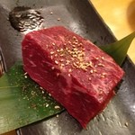 食彩和牛しげ吉 青葉台店 - 超熟成レアステーキ120g