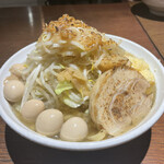 ラーメン天二郎 - しょうゆラーメン（全マシ＋炙り＋うずら）