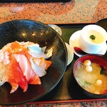 Sushi Douraku - 市場海鮮丼